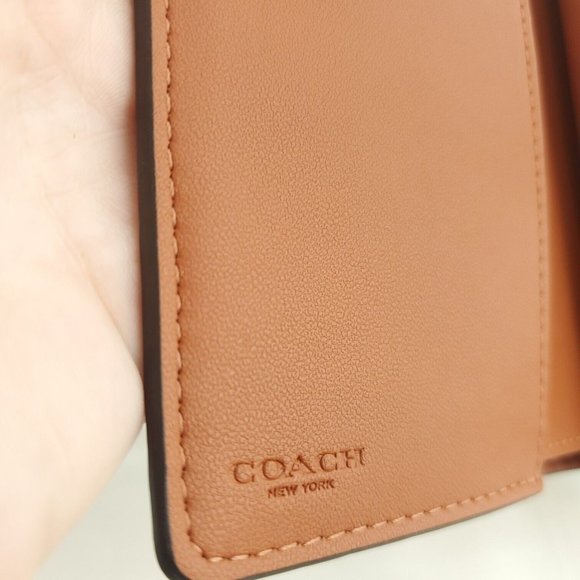 Coach Womens Brown Colorblock Leather Snakeskin Medium Corner Zip Around Wallet - Picture 6 of 12